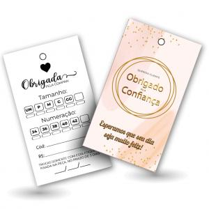 Etiqueta de Roupas em Papel Couché Couché Brilho 250g 9x5cm 4x0 - Colorido Só Frente Verniz Total Brilho Frente Corte Reto + Furo 4mm 